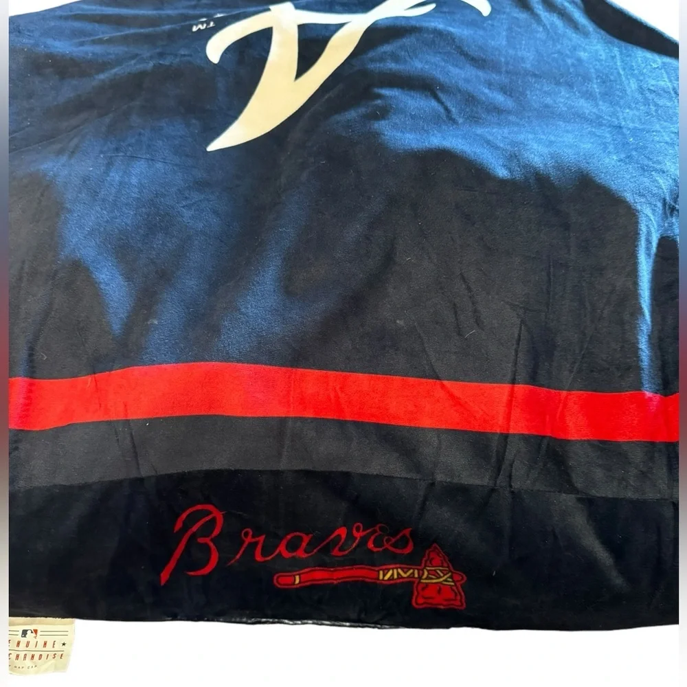 Atlanta Braves - home plate shaped dog bed - 28” x 28”